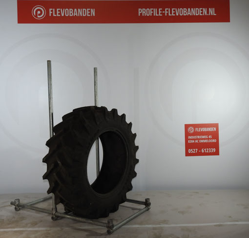 Afbeeldingen van 440/65R28 TRELLEBORG TM800